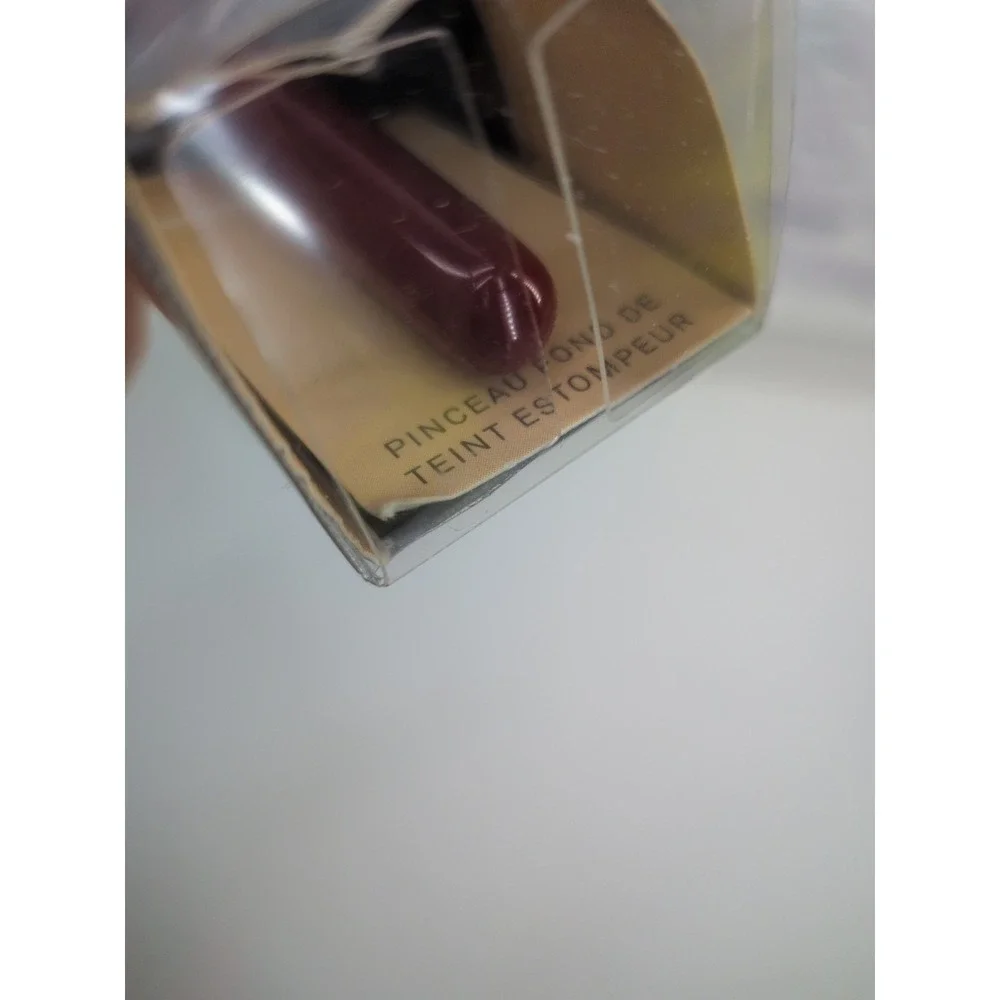 NIB LOT 2🥰SMASHBOX Blurring Concealer Brush & Foundation Brushes Camera Ready